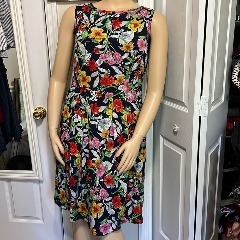 Jones New York Size 14 Floral Sleeveless Dress